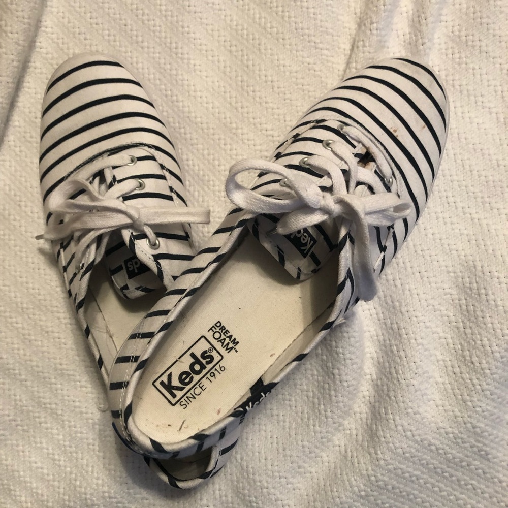 Navy and white striped Ked’s tennis shoes